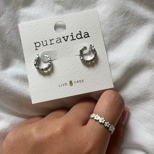 Daisy Earrings + FREE Daisy Ring